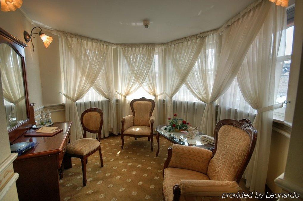 Villa Royal Ostrów Wielkopolski Interno foto