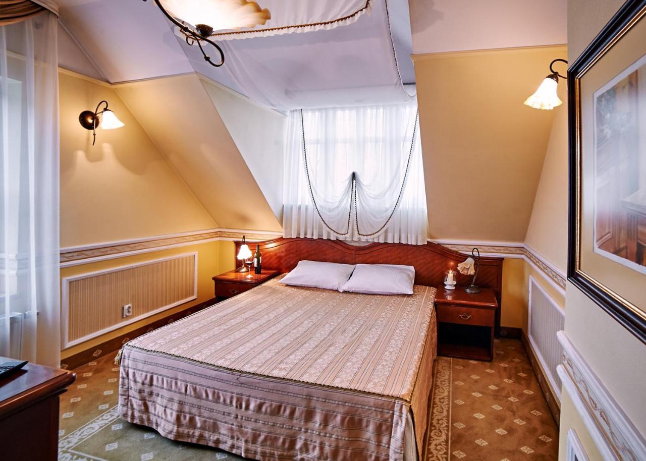 Villa Royal Ostrów Wielkopolski Esterno foto